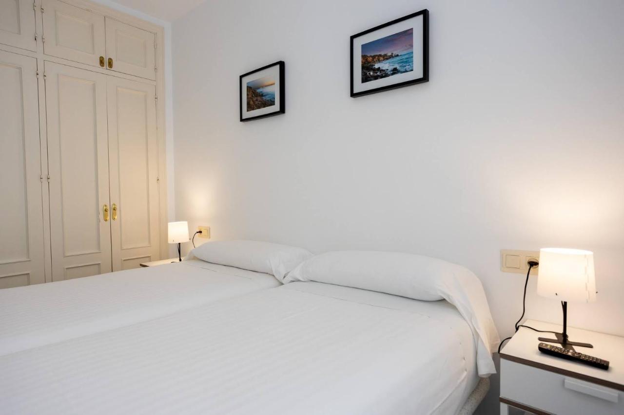 Apartamentos Los Cantaros Ел Пуерто де Санта Мария Екстериор снимка