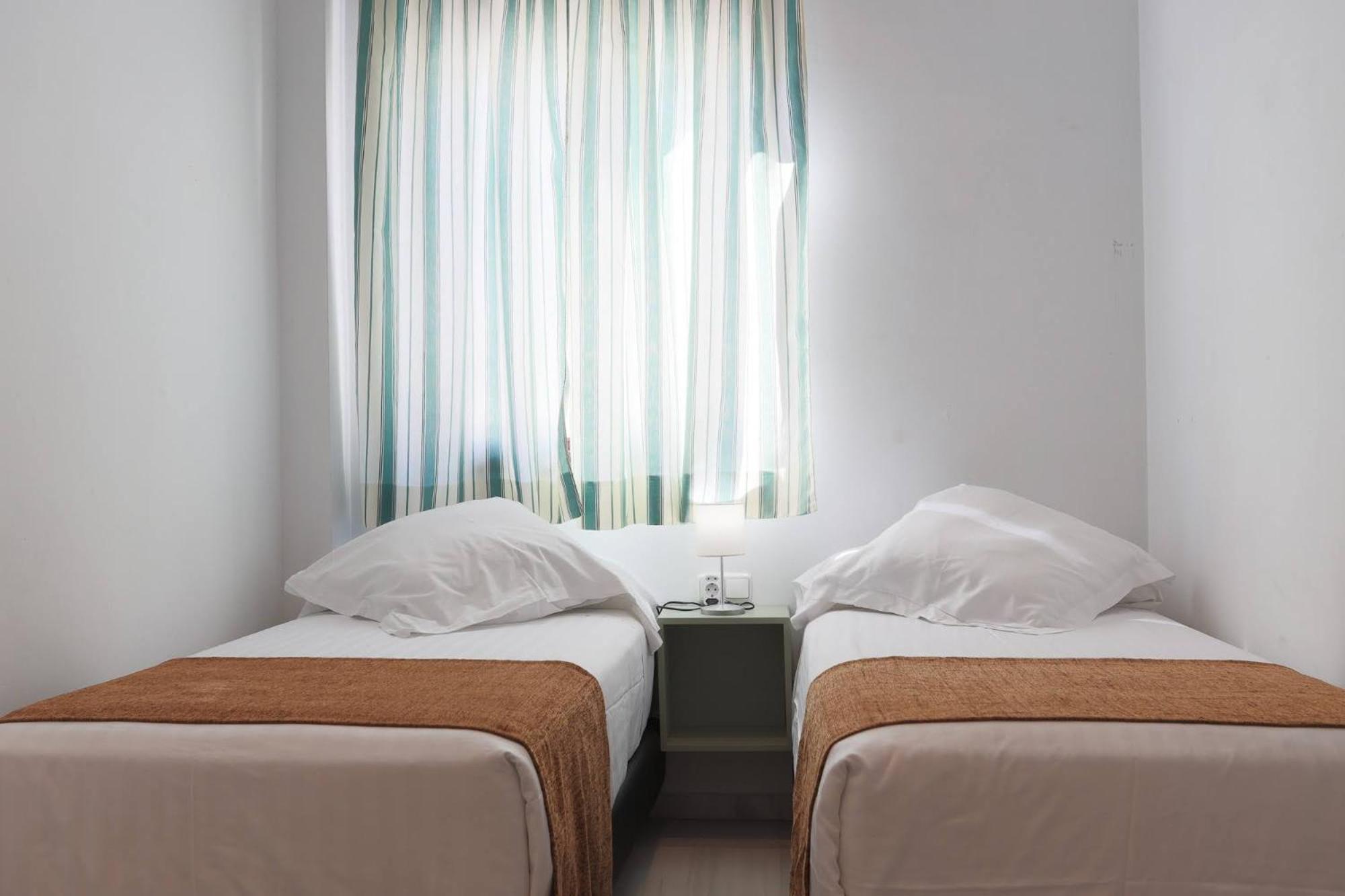 Apartamentos Los Cantaros Ел Пуерто де Санта Мария Екстериор снимка