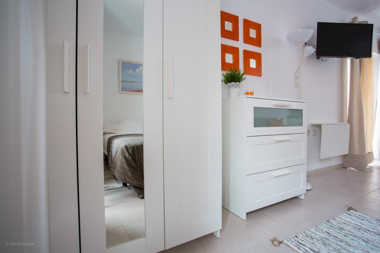 Apartamentos Los Cantaros Ел Пуерто де Санта Мария Екстериор снимка